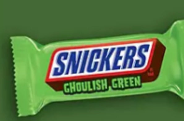 SNICKERS Ghoulish Green Halloween Chocolate Candy Bar